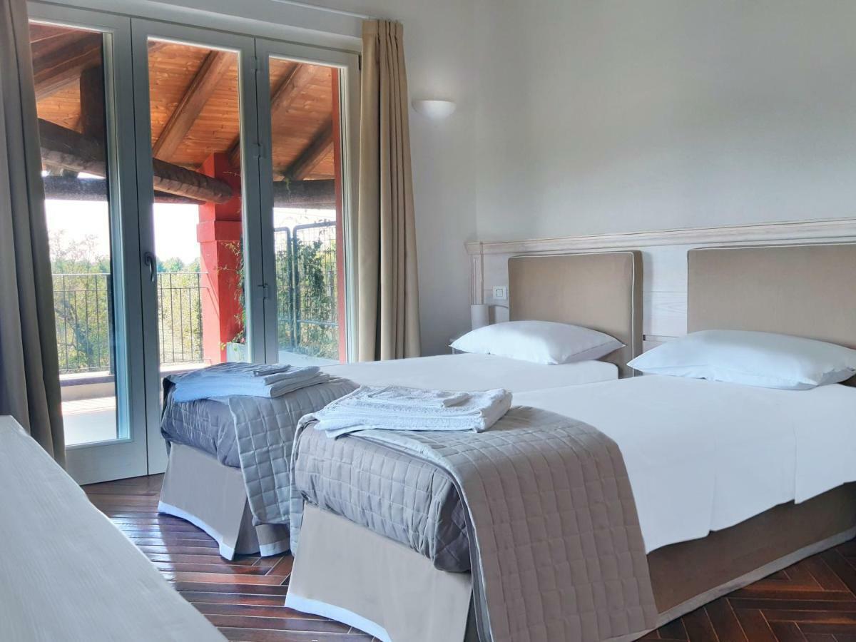 Santa Maria Di Lorgana Bed & Breakfast Minerbio Bagian luar foto