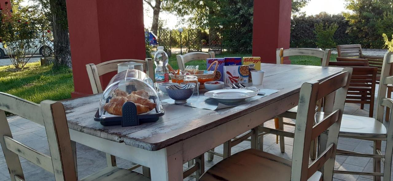 Santa Maria Di Lorgana Bed & Breakfast Minerbio Bagian luar foto